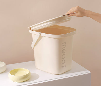 Contenedor Inteligente al Vacío para Alimento de Mascotas 13L – Color Crema